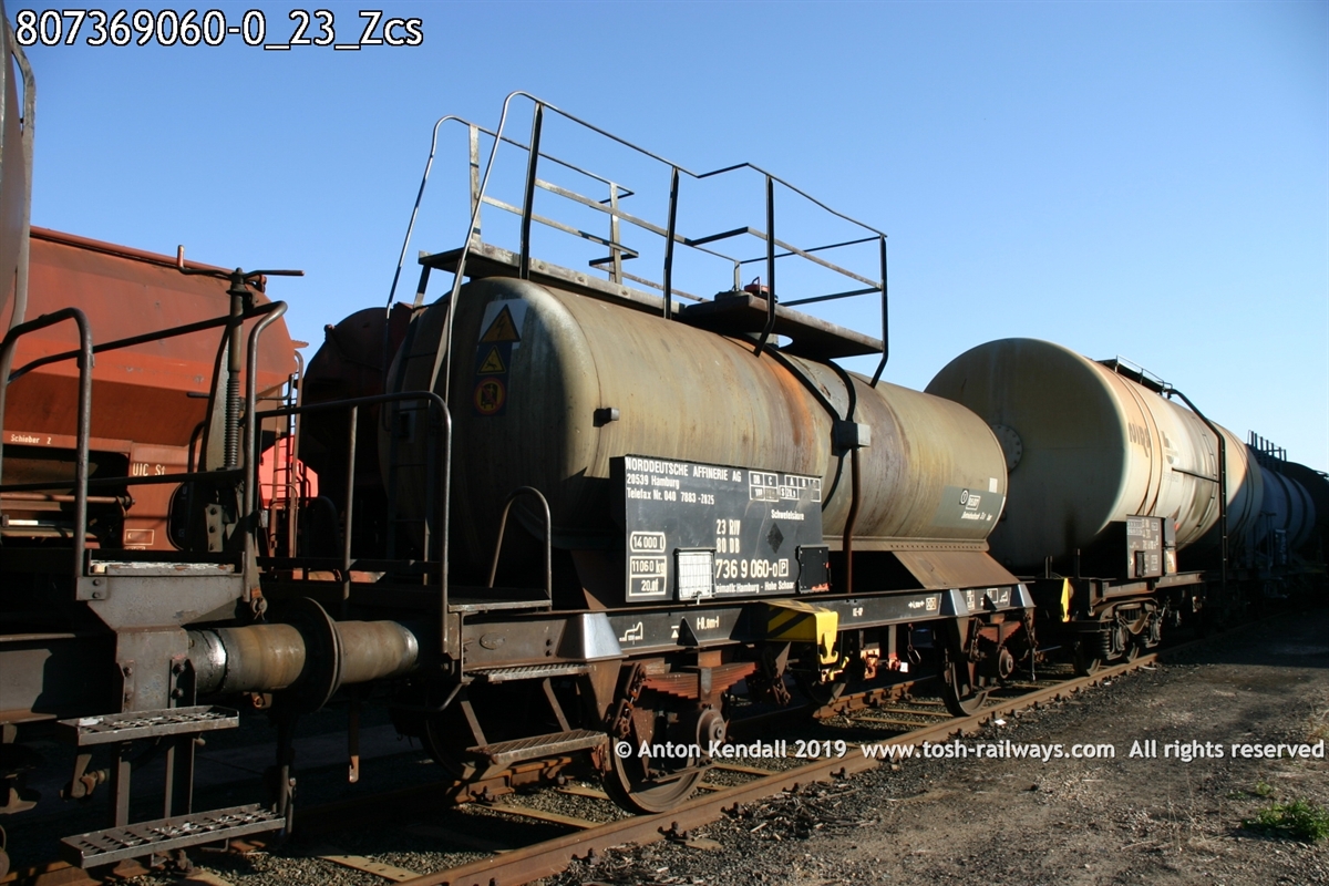 807369060-0_23_Zcs.jpg